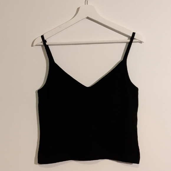 St. John Tops - ST JOHN black tank top - size medium